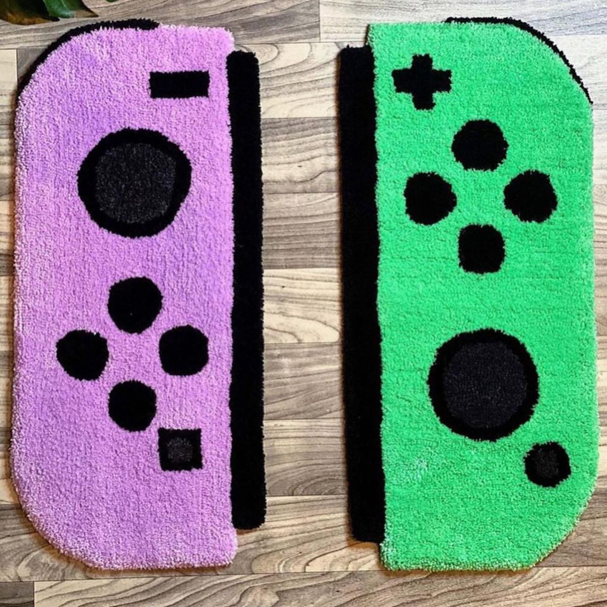 GAMING REMOTE HAND-TUFTED RUG