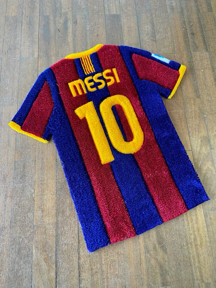 MESSI JERSEY HAND-TUFTED RUG