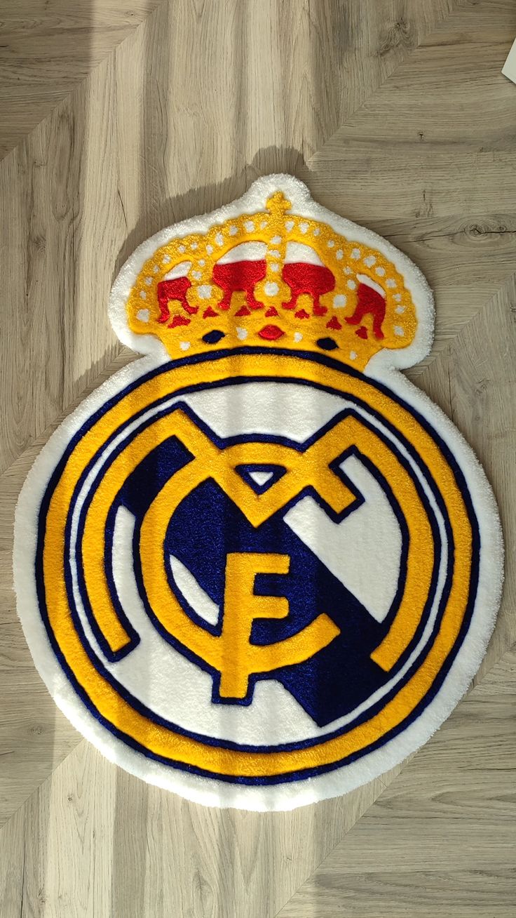 FOOTBALL CLUB HAND-TUFTED RUG