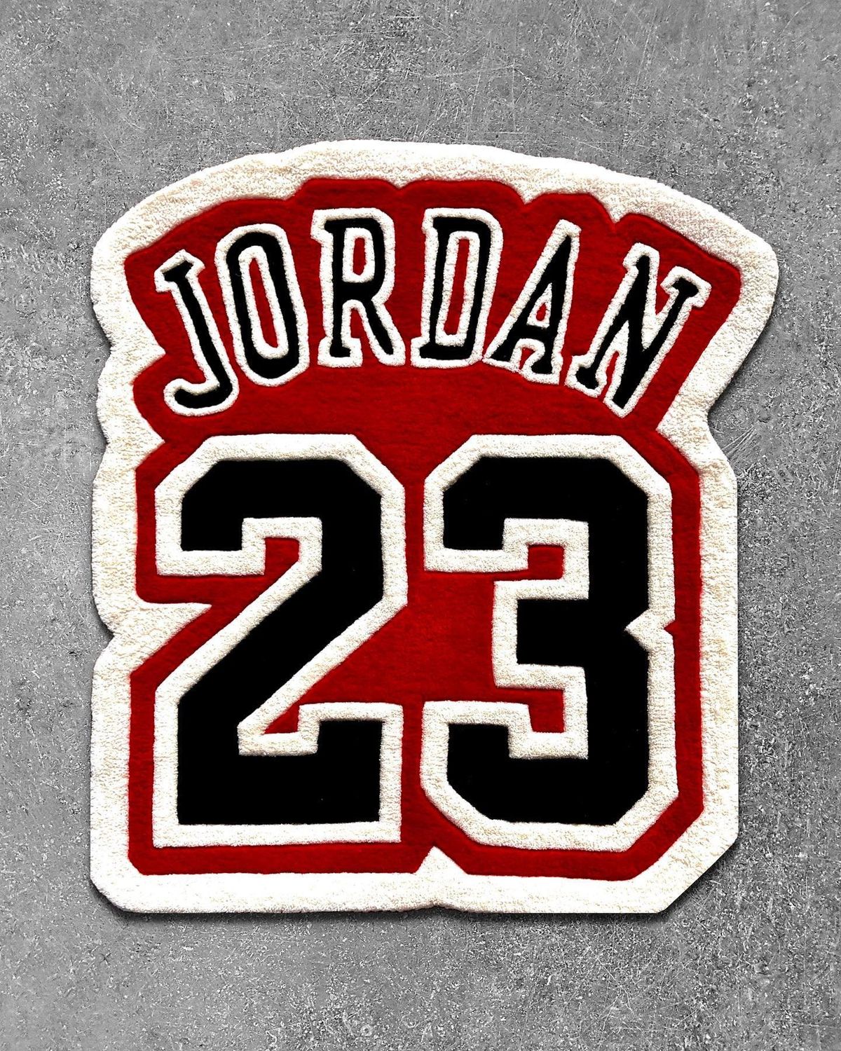 HAND-TUFTED JORDAN RUG